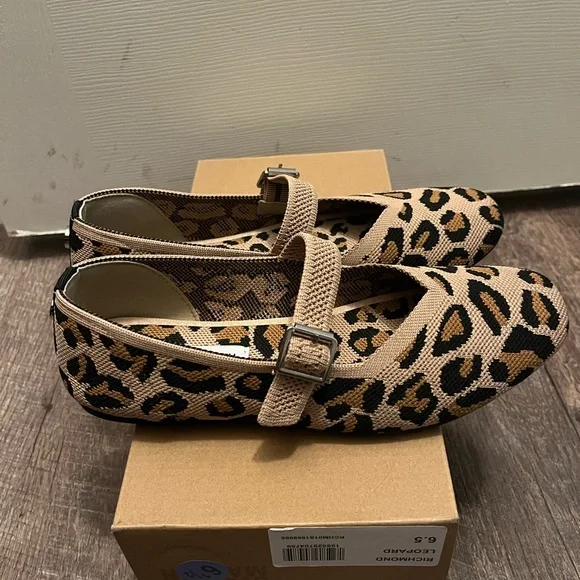 Steve Madden Women’s Leopard Print Mary Janes in Tan and Black - Picture 2 of 3